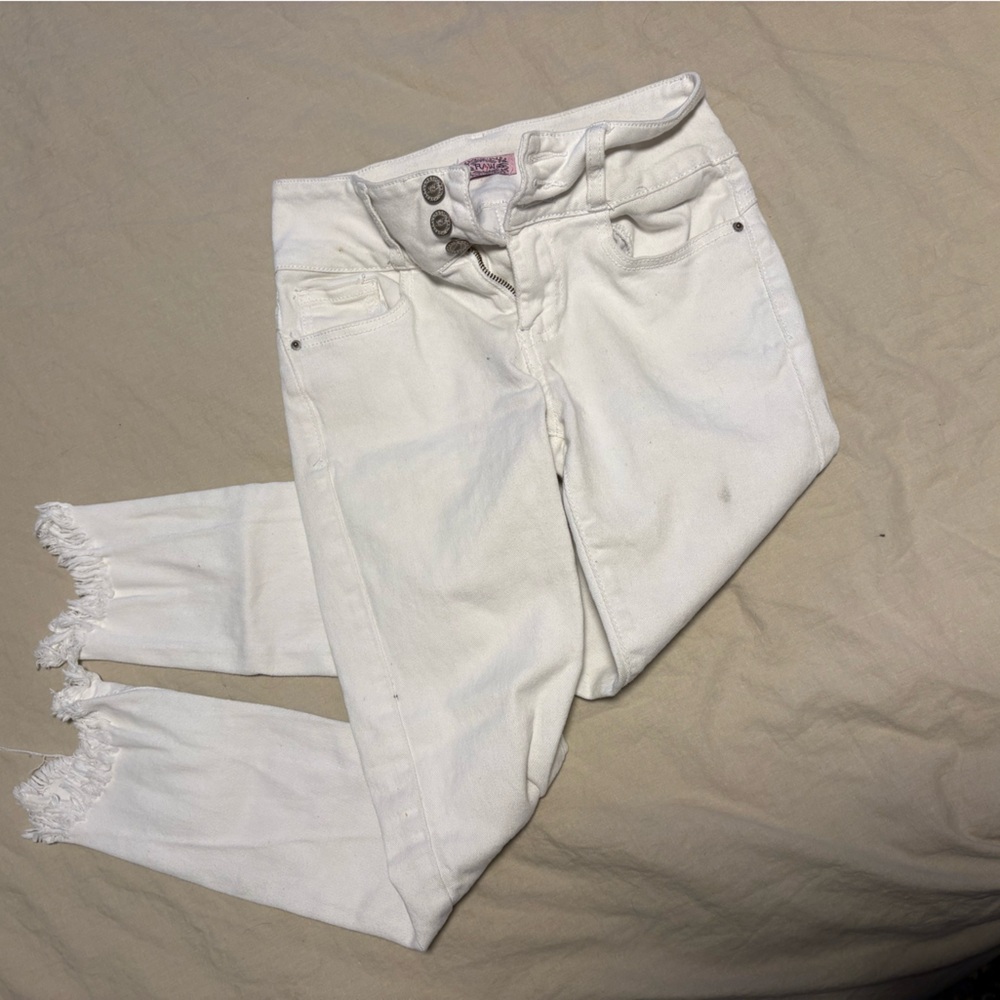 White Fringe Hem High-Waist Jeans
